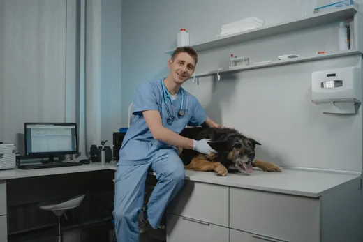 Dr. Hugo Franco